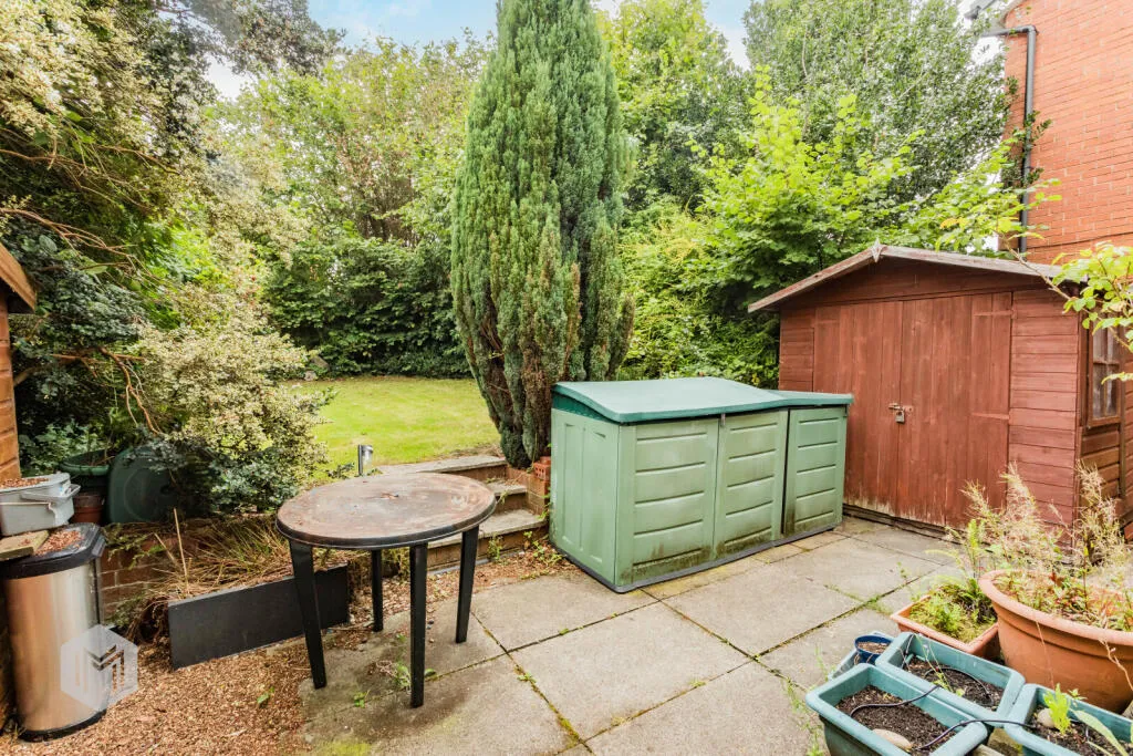 3 bed Link Detached House