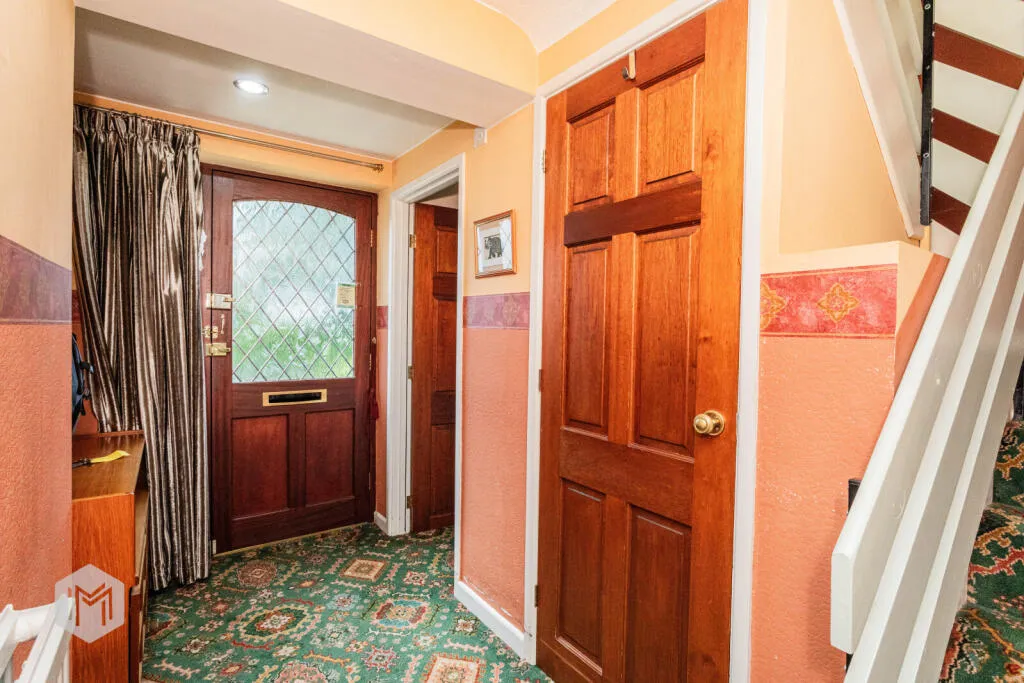 3 bed Link Detached House