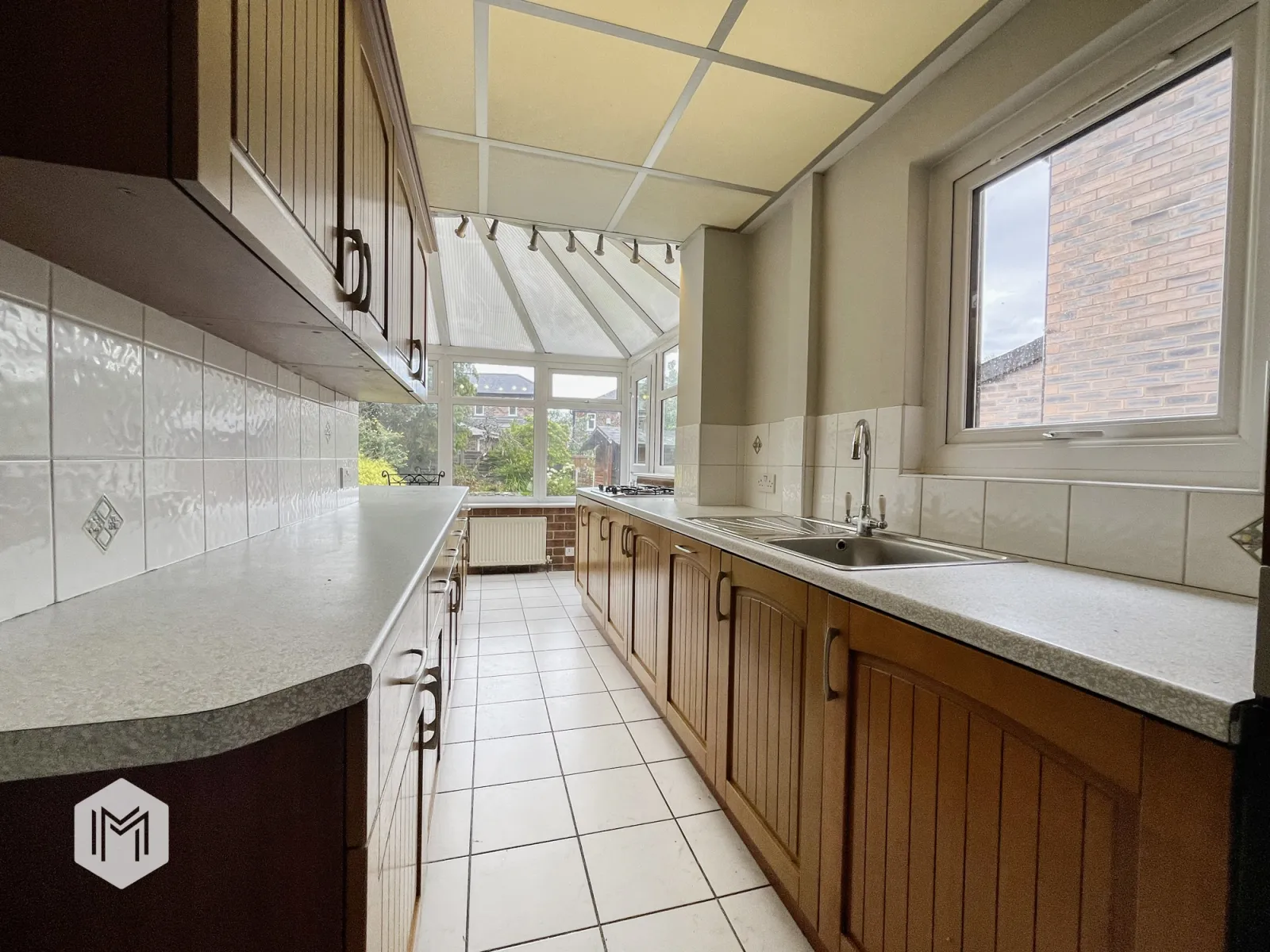 4 bed House