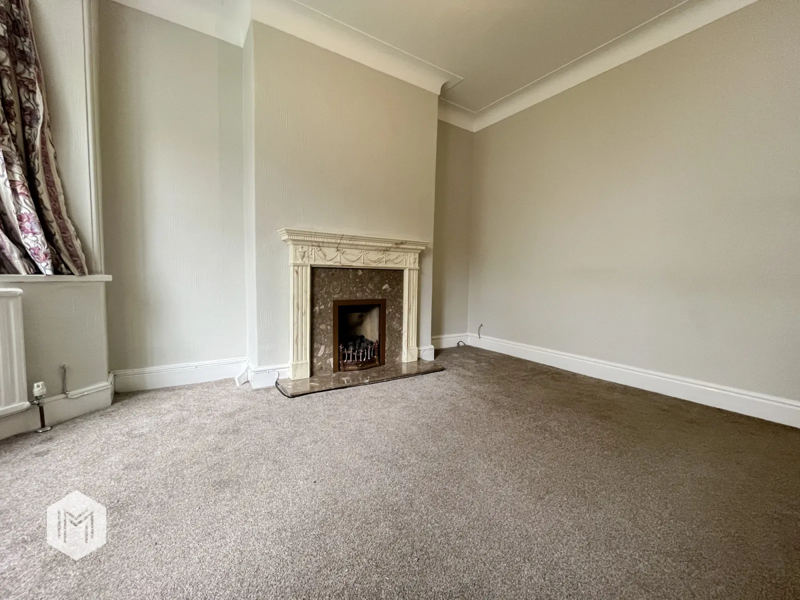 4 bed House