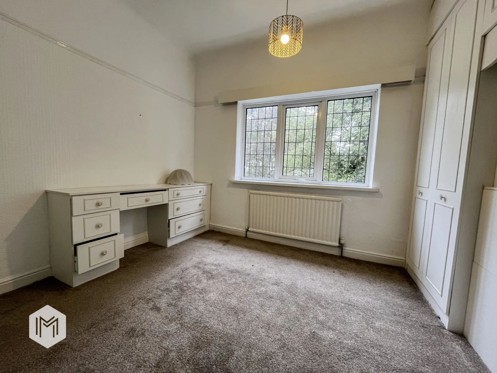 4 bed House