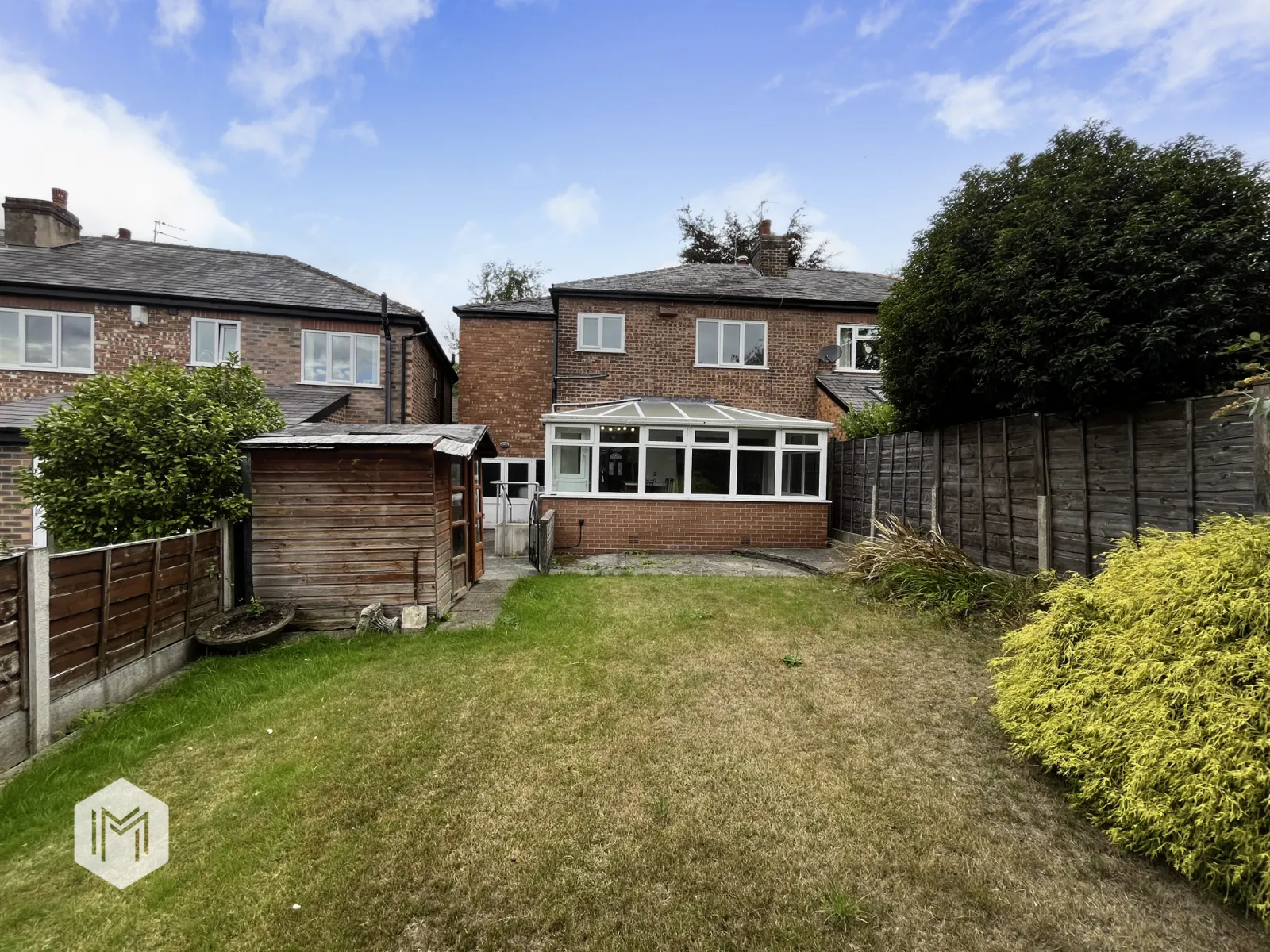 4 bed House