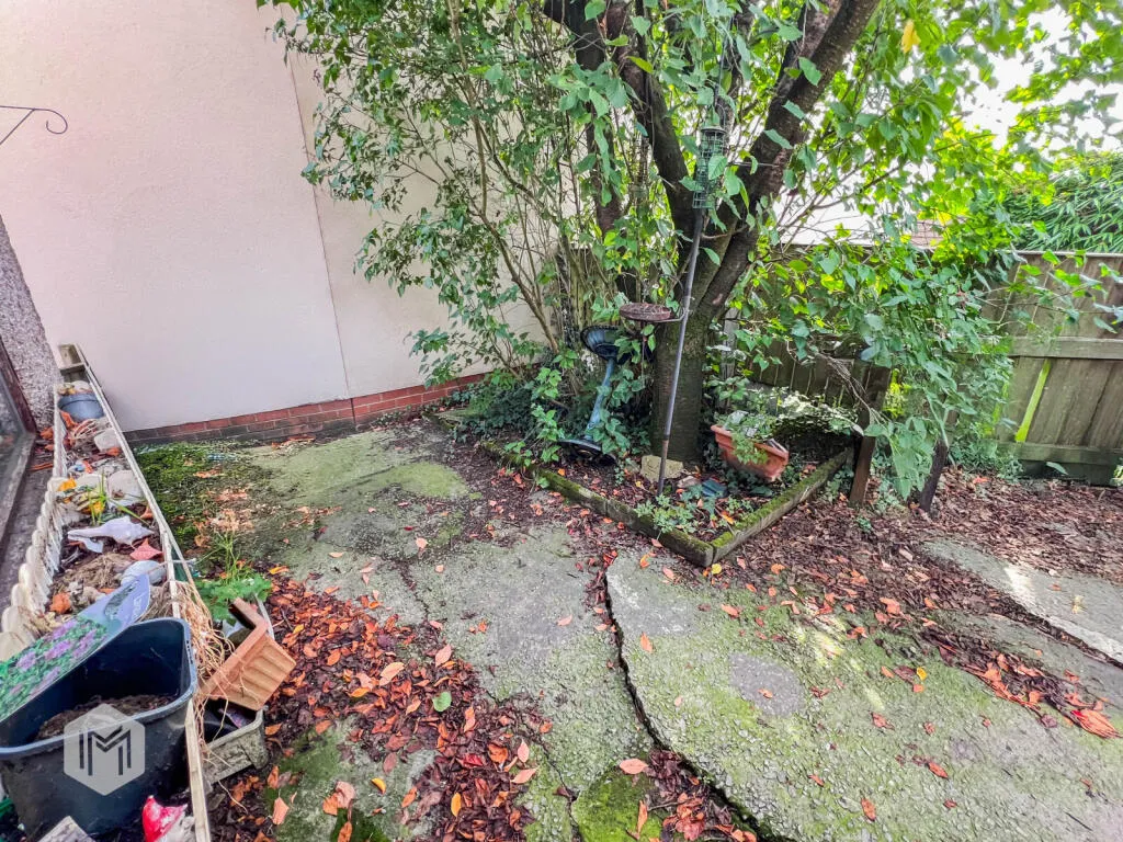 2 bed End of Terrace