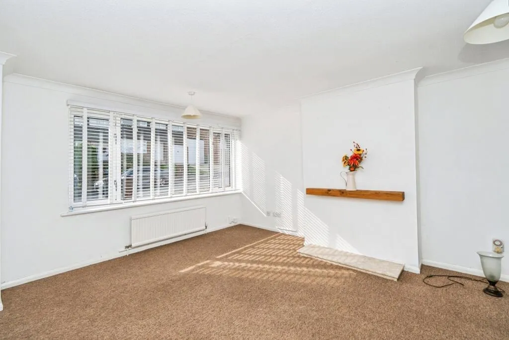 3 bed Semi-Detached