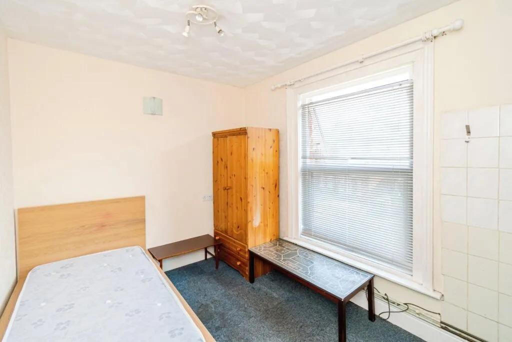 3 bed End of Terrace