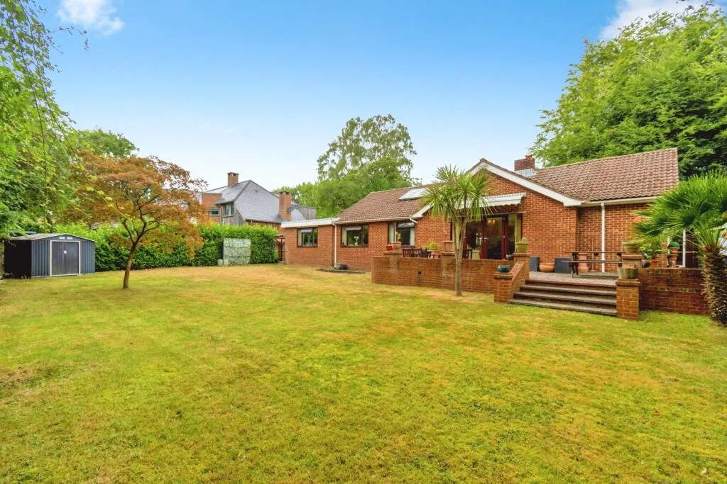 4 bed Bungalow