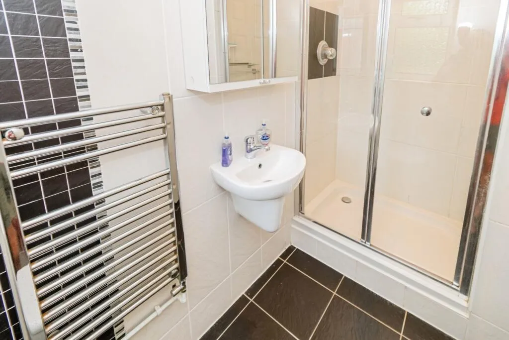4 bed Bungalow
