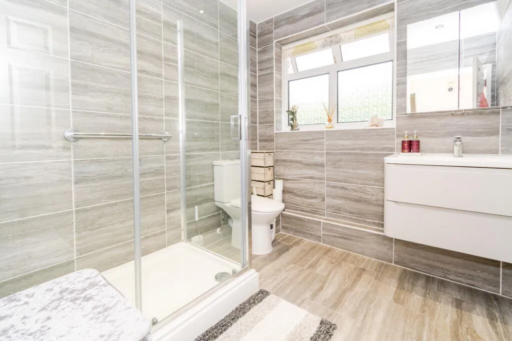 4 bed Bungalow