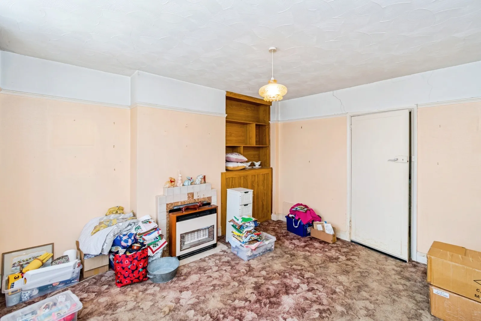 3 bed End of Terrace