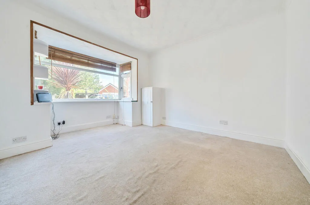 3 bed End of Terrace