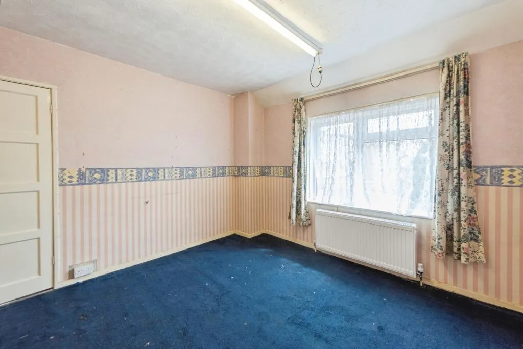 3 bed End of Terrace