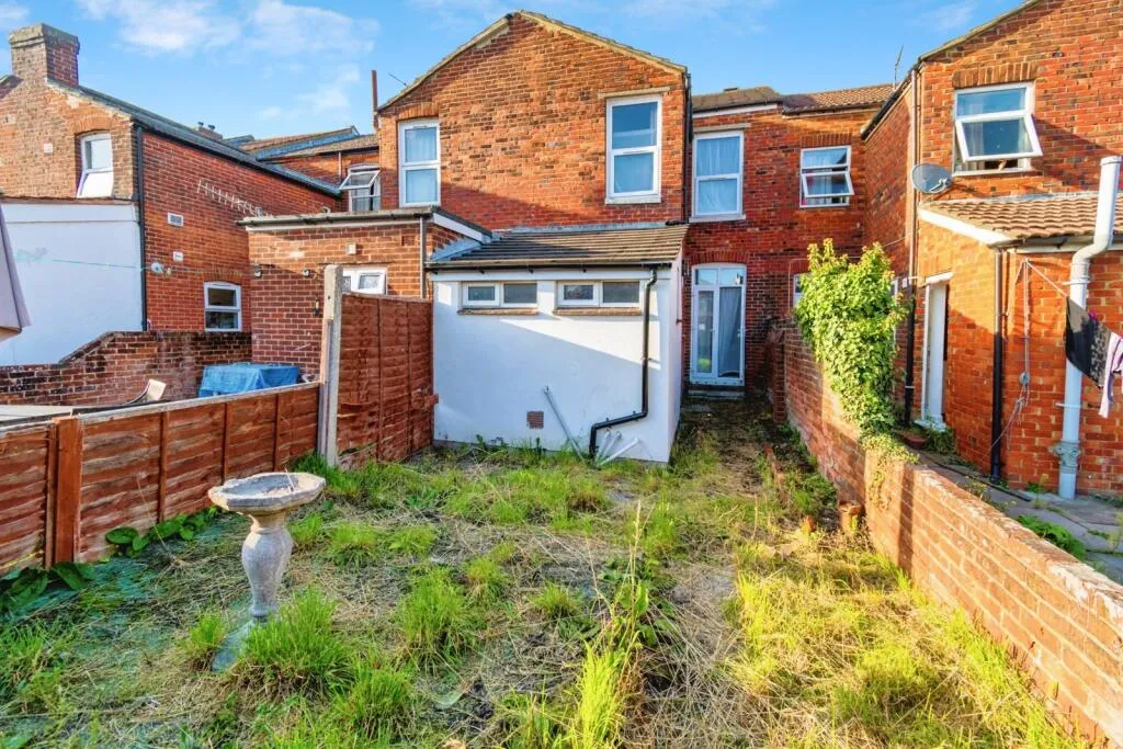 3 bed Terraced