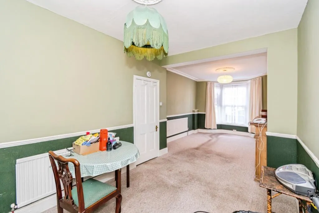 3 bed Terraced