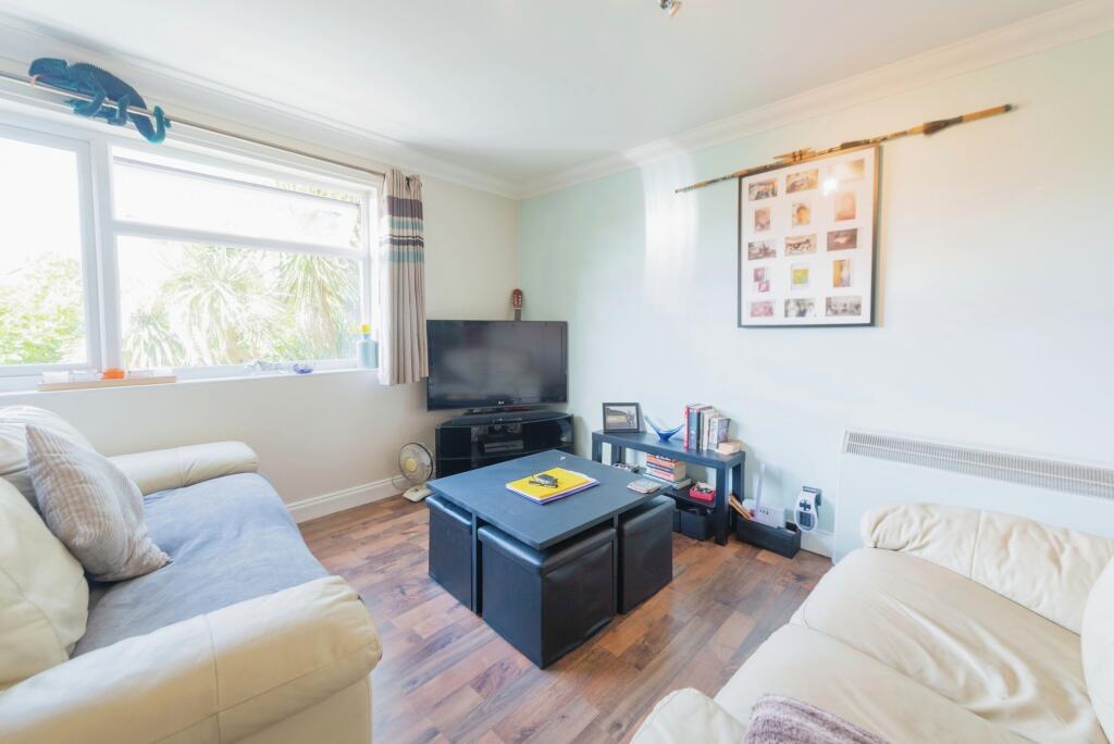 1 bed Apartment