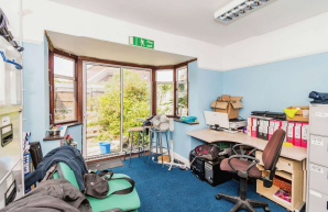 2 bed Commercial Property