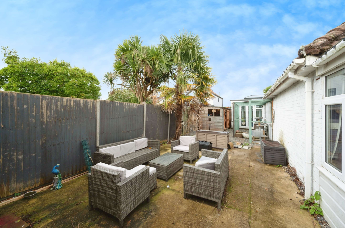 2 bed Detached Bungalow