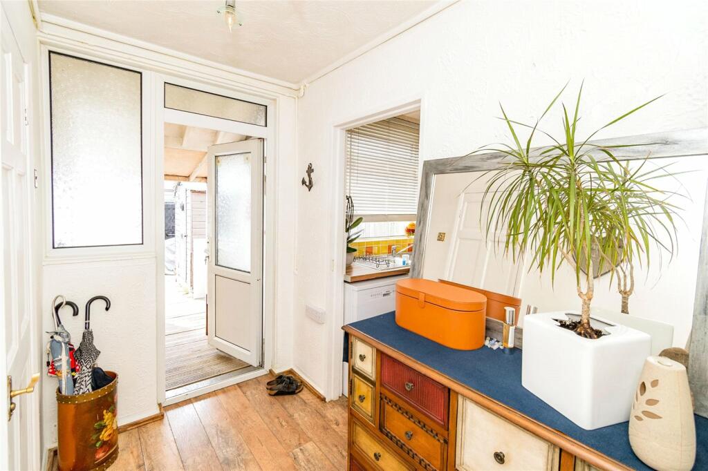 4 bed Town House