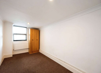 2 bed Shop