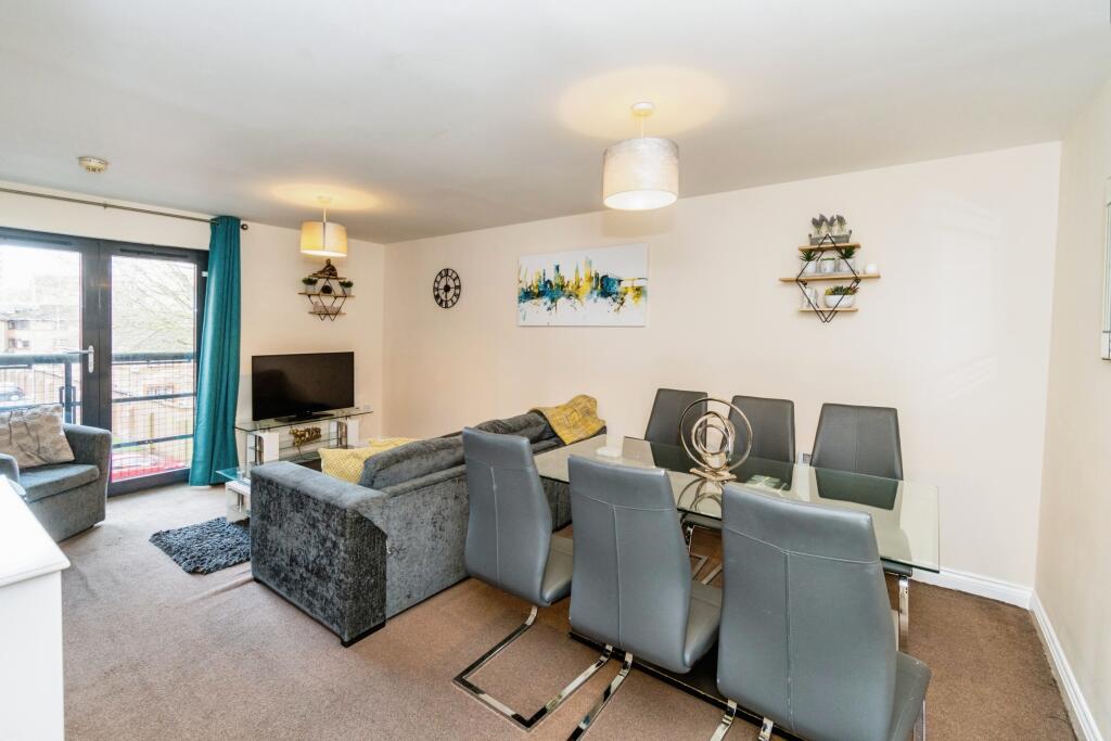 2 bed Apartment