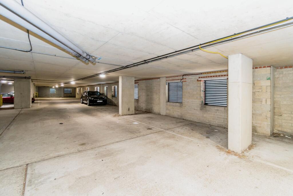 2 bed Apartment