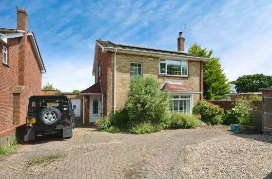 3 bed Detached