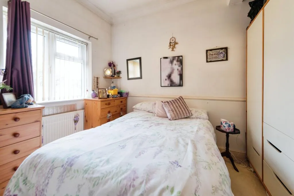 1 bed Maisonette