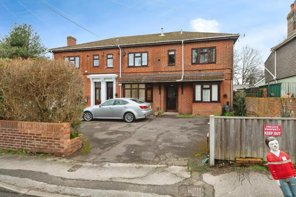 1 bed Maisonette