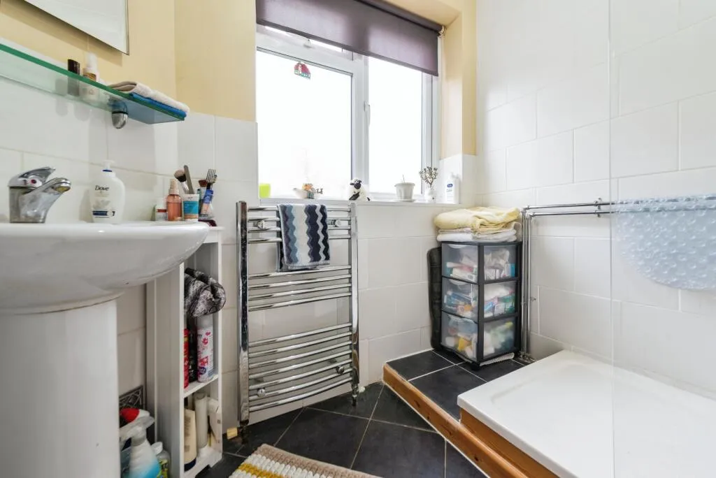 1 bed Maisonette