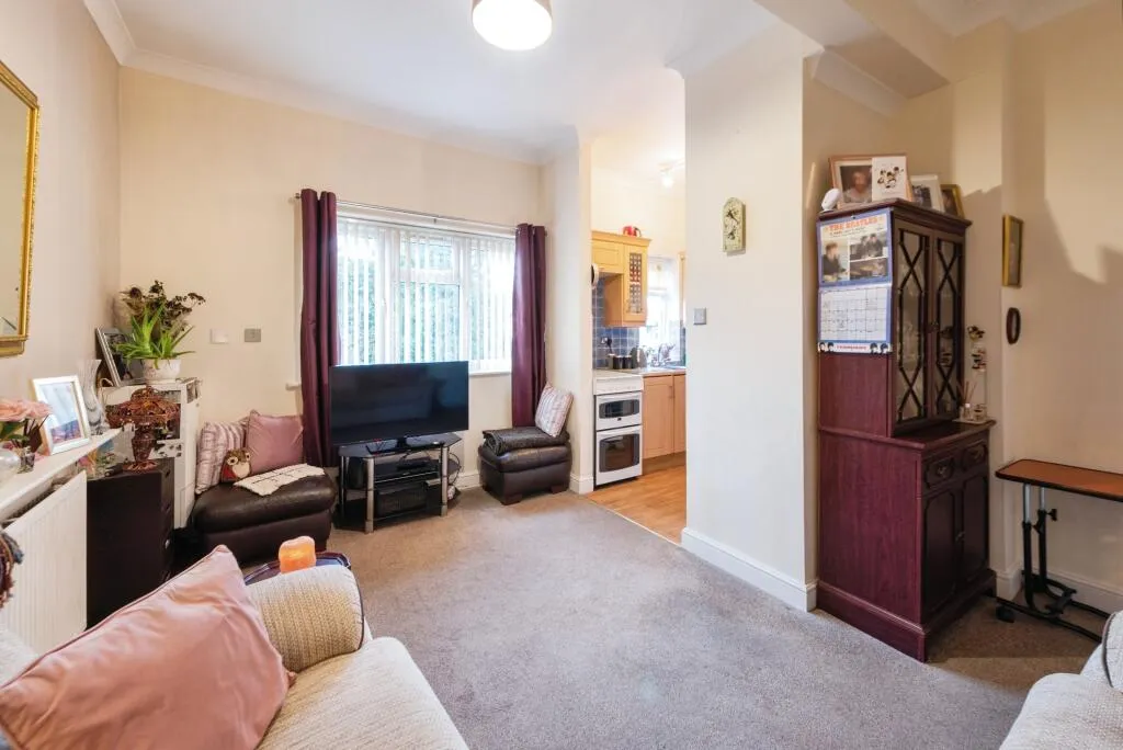 1 bed Maisonette
