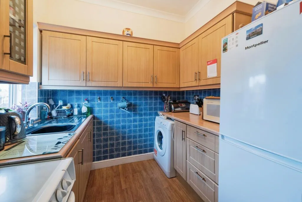 1 bed Maisonette