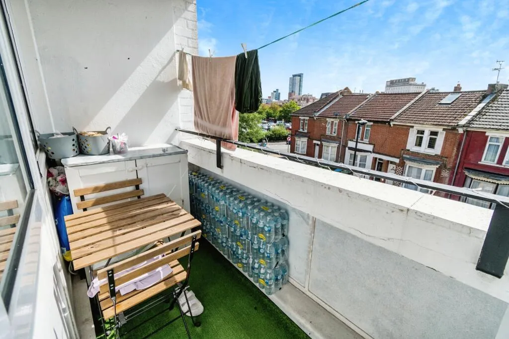 1 bed Apartment