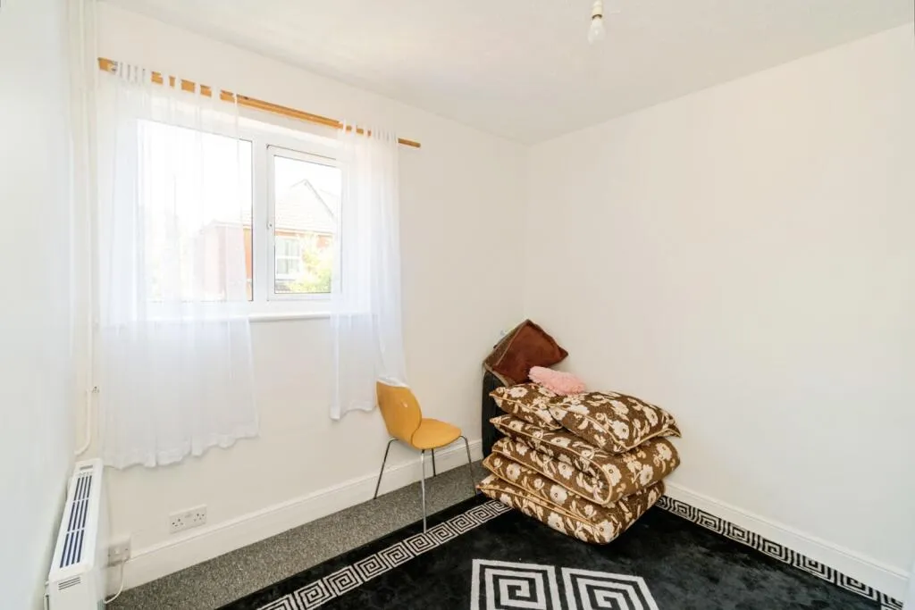 2 bed Semi-Detached