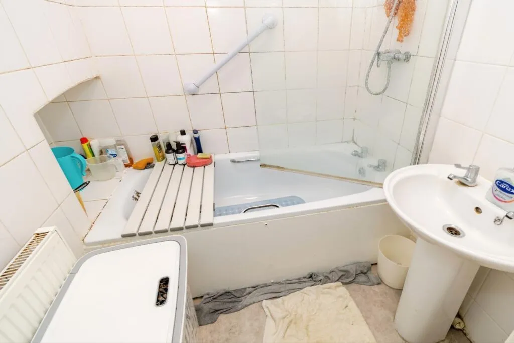2 bed Semi-Detached