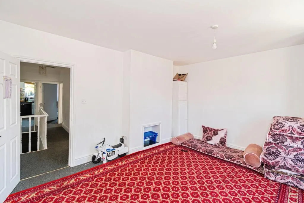 2 bed Semi-Detached