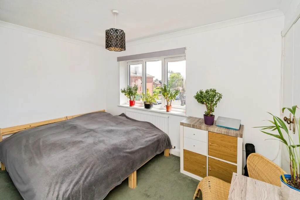 3 bed Terraced