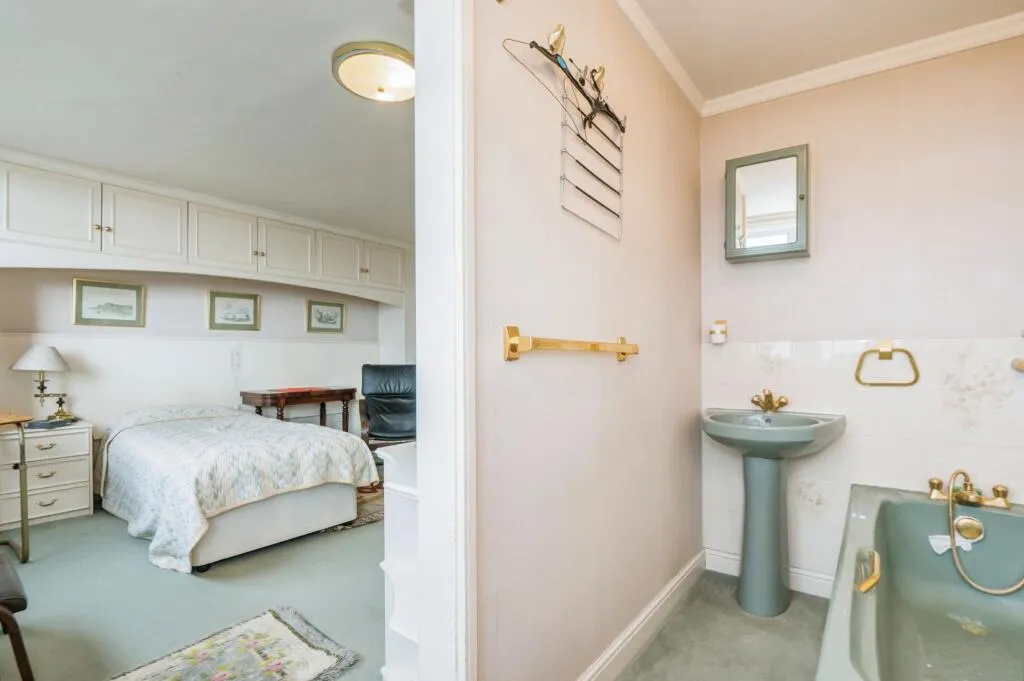 2 bed Apartment