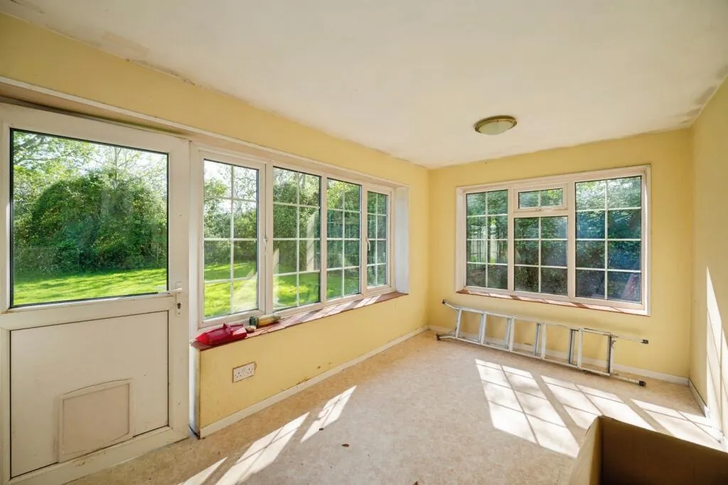 2 bed Detached Bungalow