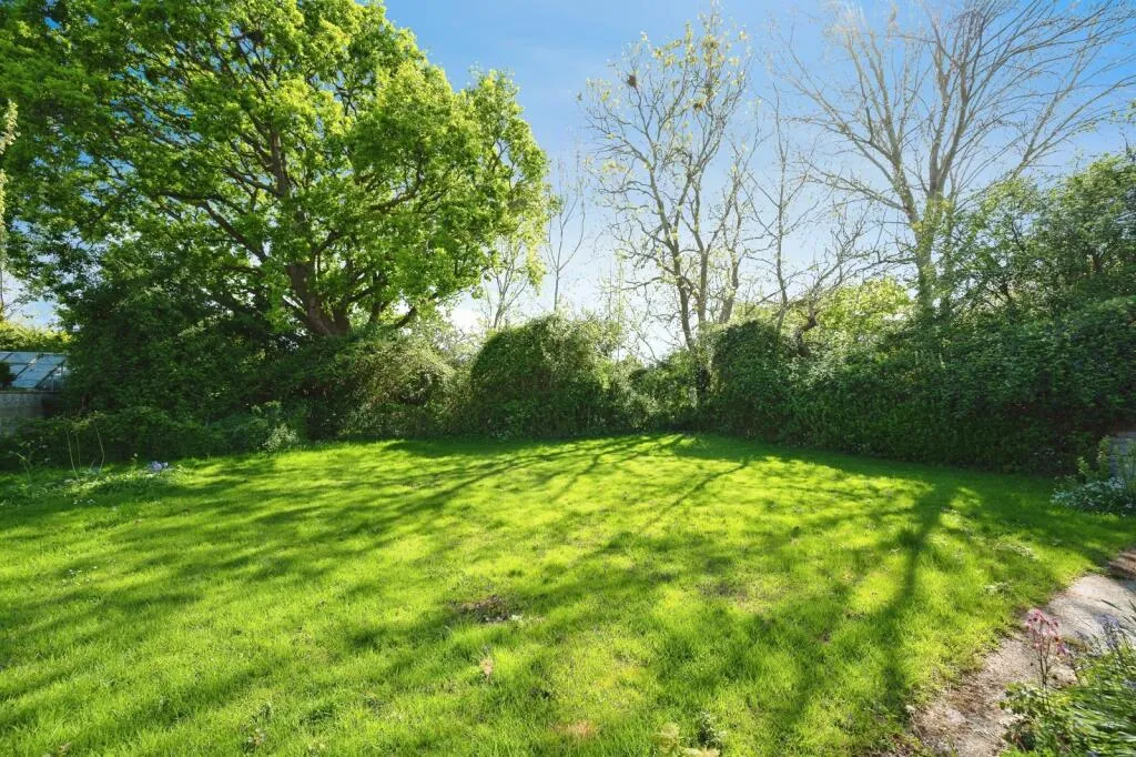 2 bed Detached Bungalow