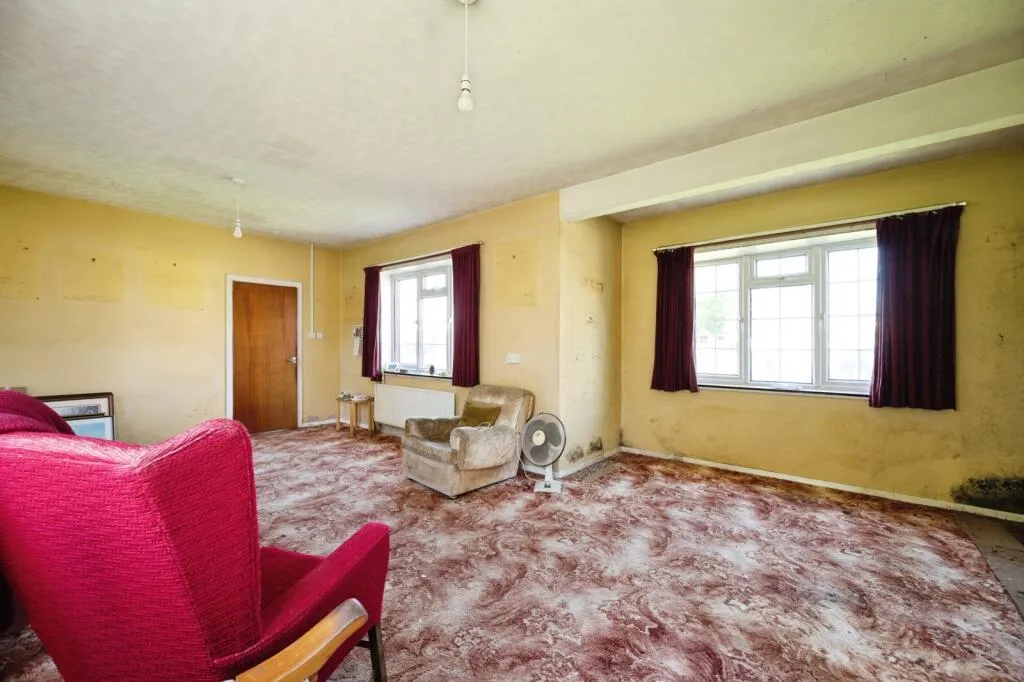 2 bed Detached Bungalow