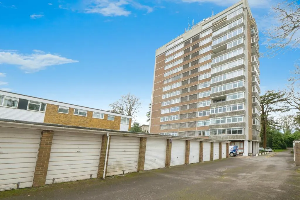2 bed Apartment