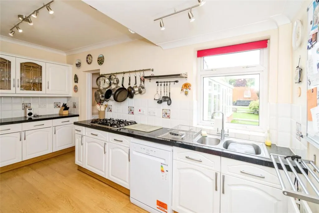 3 bed Semi-Detached