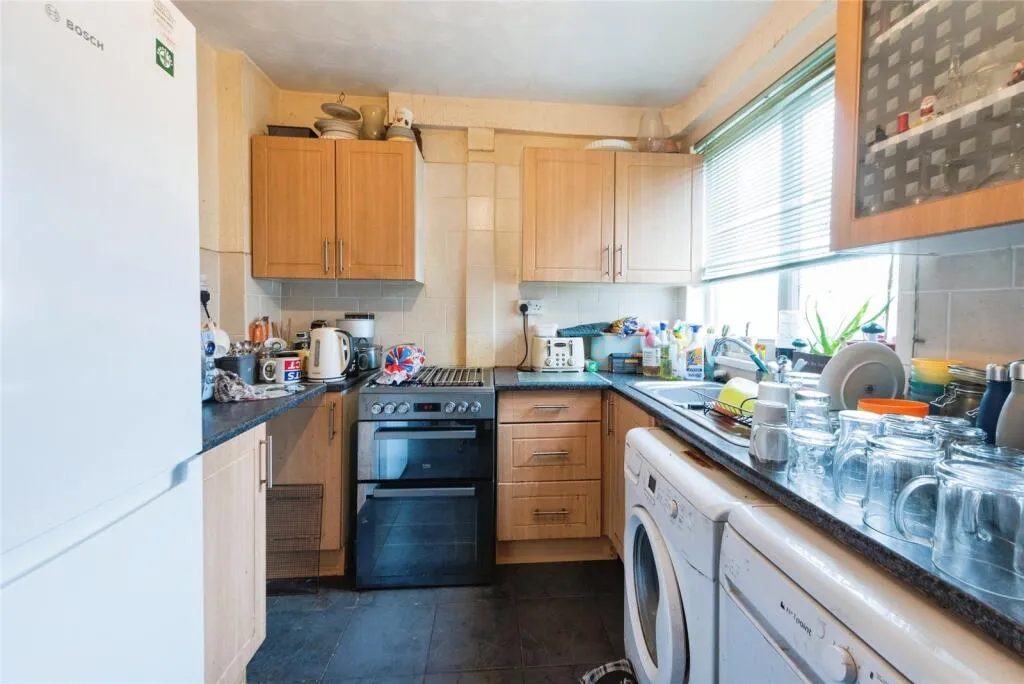 3 bed End of Terrace