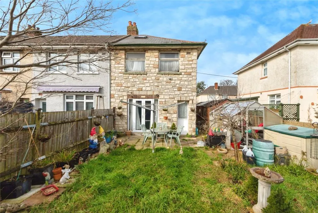 3 bed End of Terrace