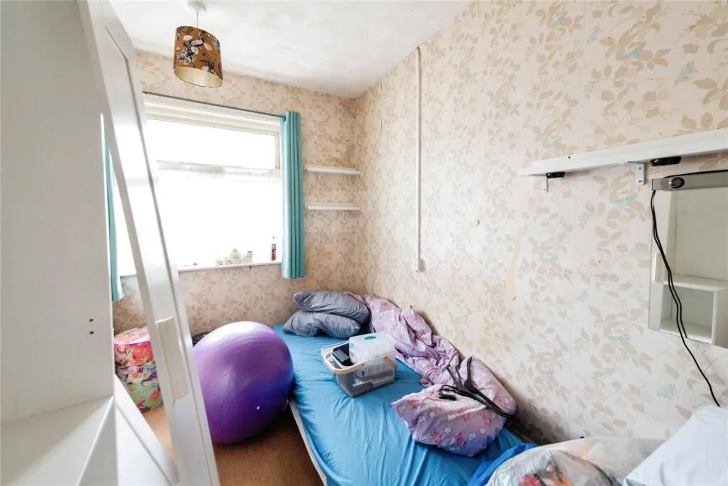 3 bed End of Terrace