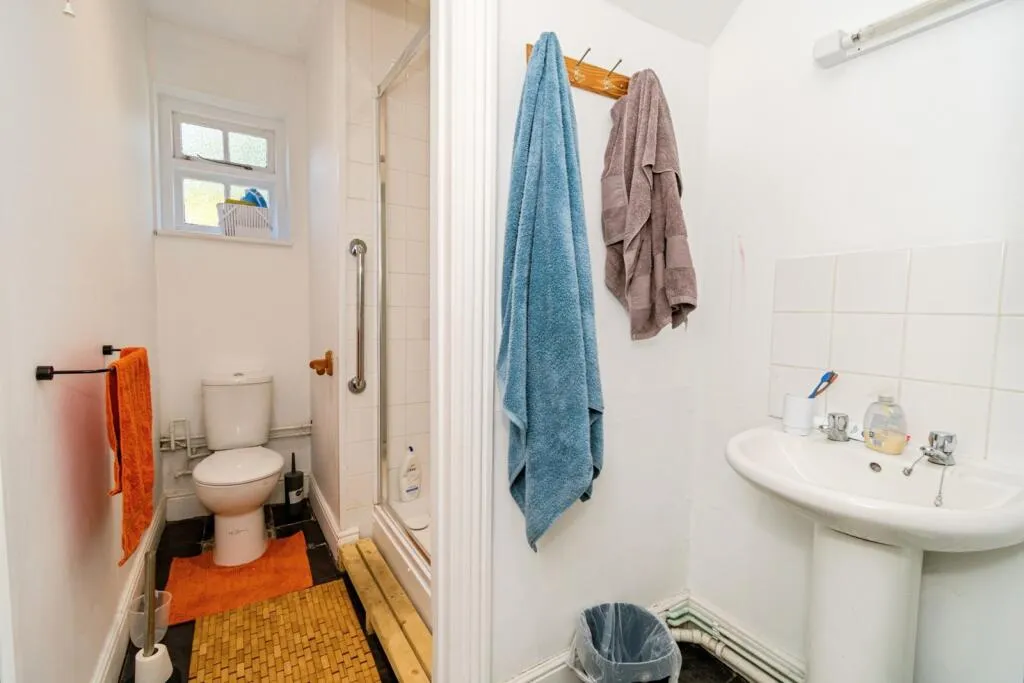 4 bed Semi-detached Villa
