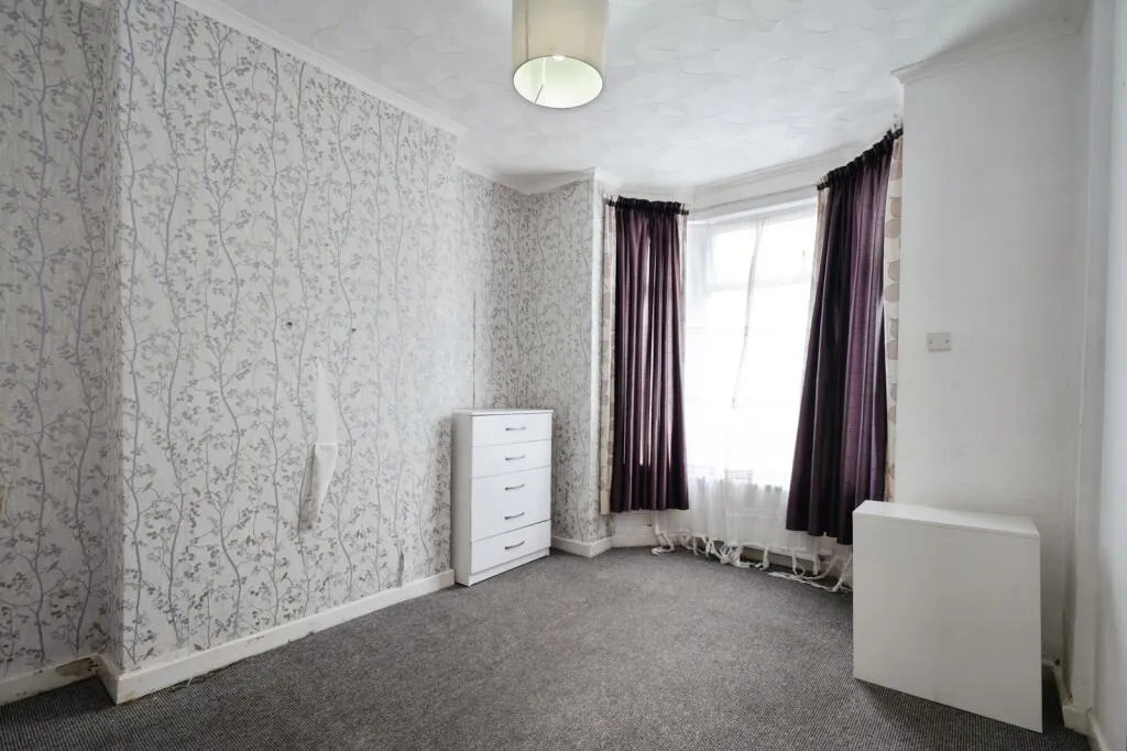 3 bed Terraced