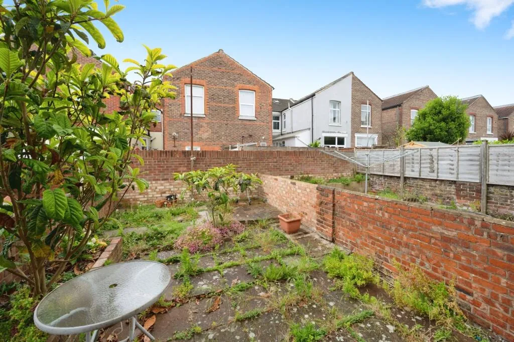 3 bed Terraced