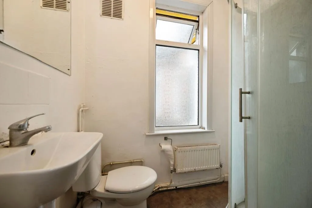 3 bed Terraced
