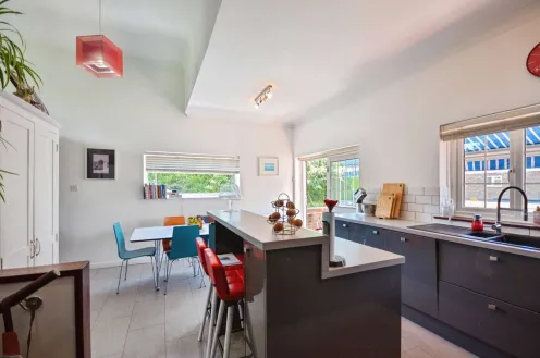 3 bed House