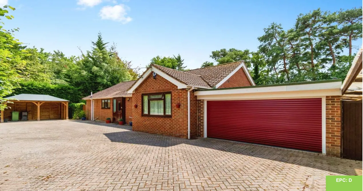 4 bed Detached Bungalow